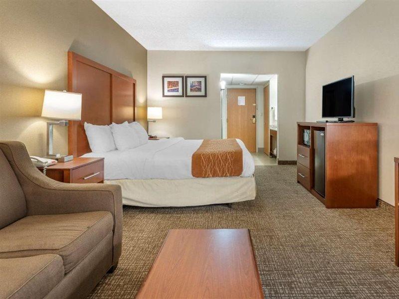 Comfort Inn West Hazleton Экстерьер фото