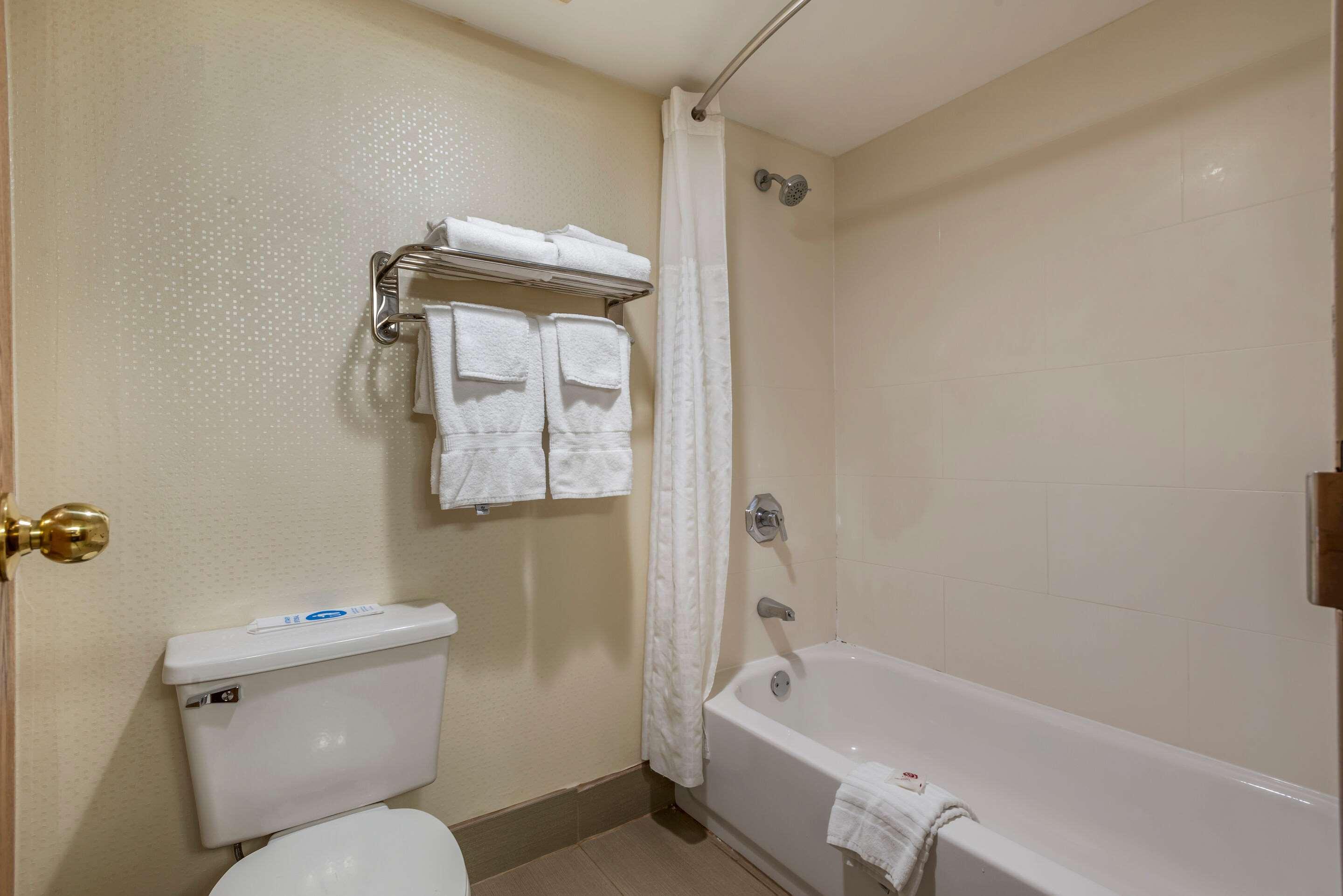 Comfort Inn West Hazleton Экстерьер фото