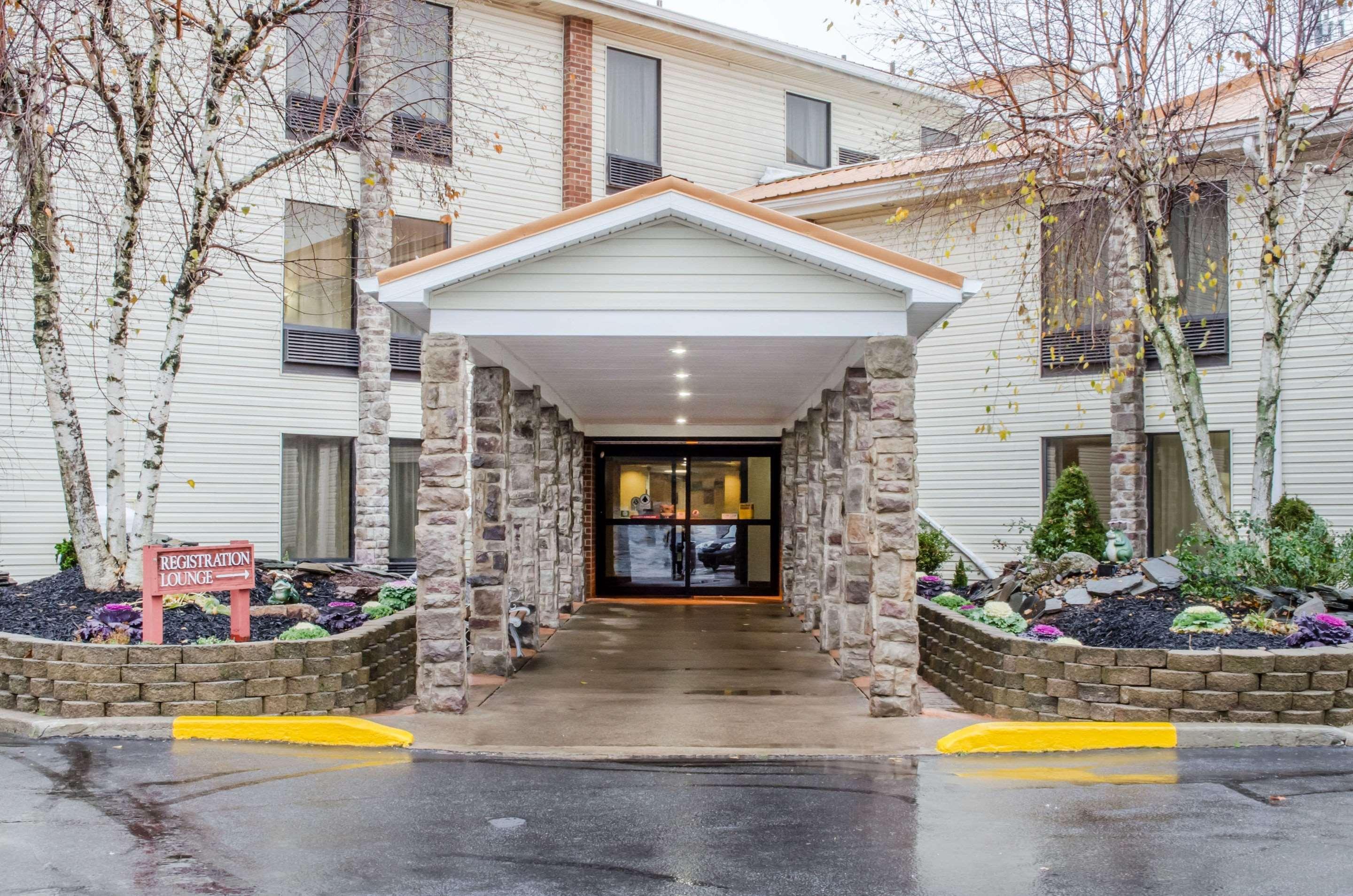 Comfort Inn West Hazleton Экстерьер фото