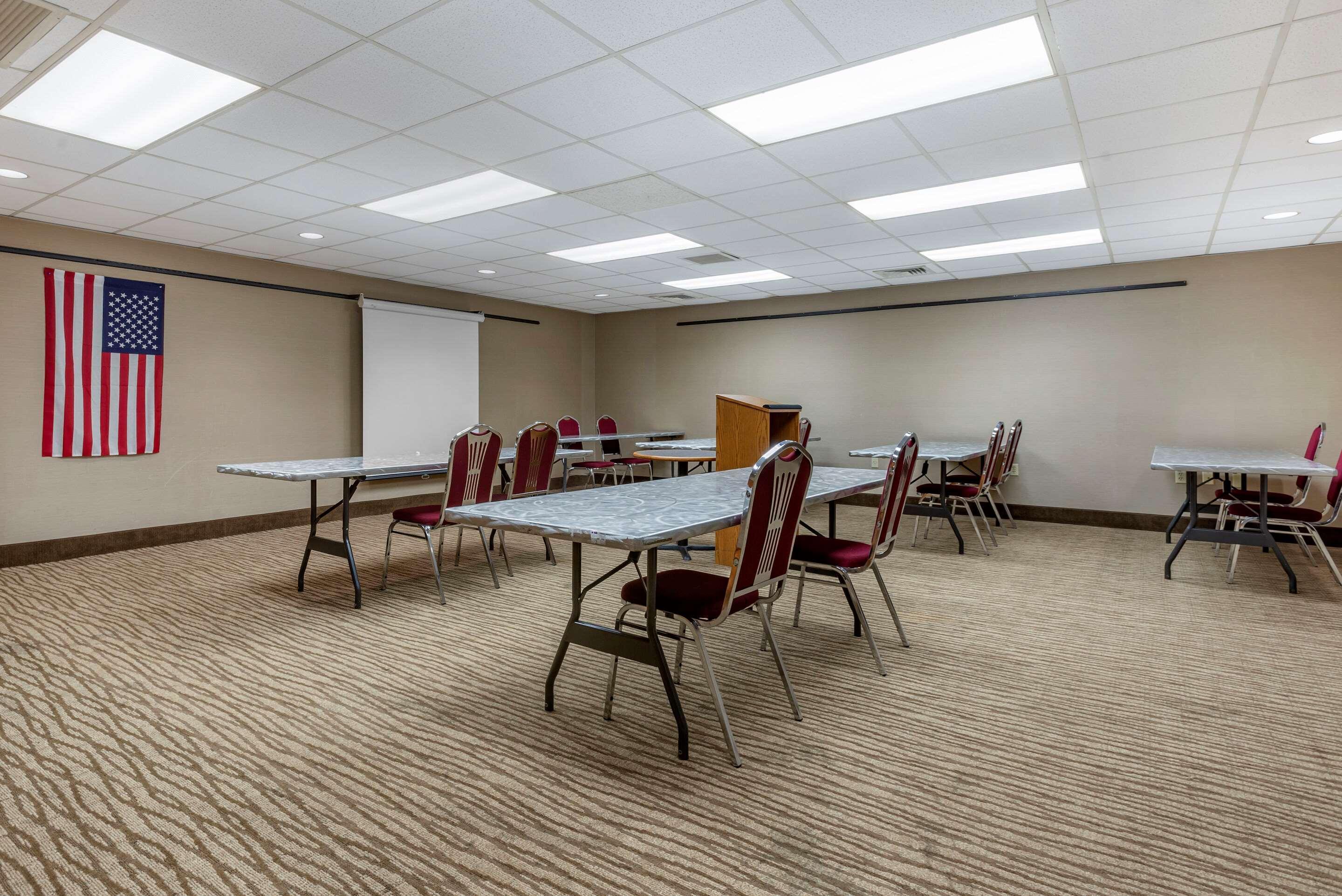 Comfort Inn West Hazleton Экстерьер фото