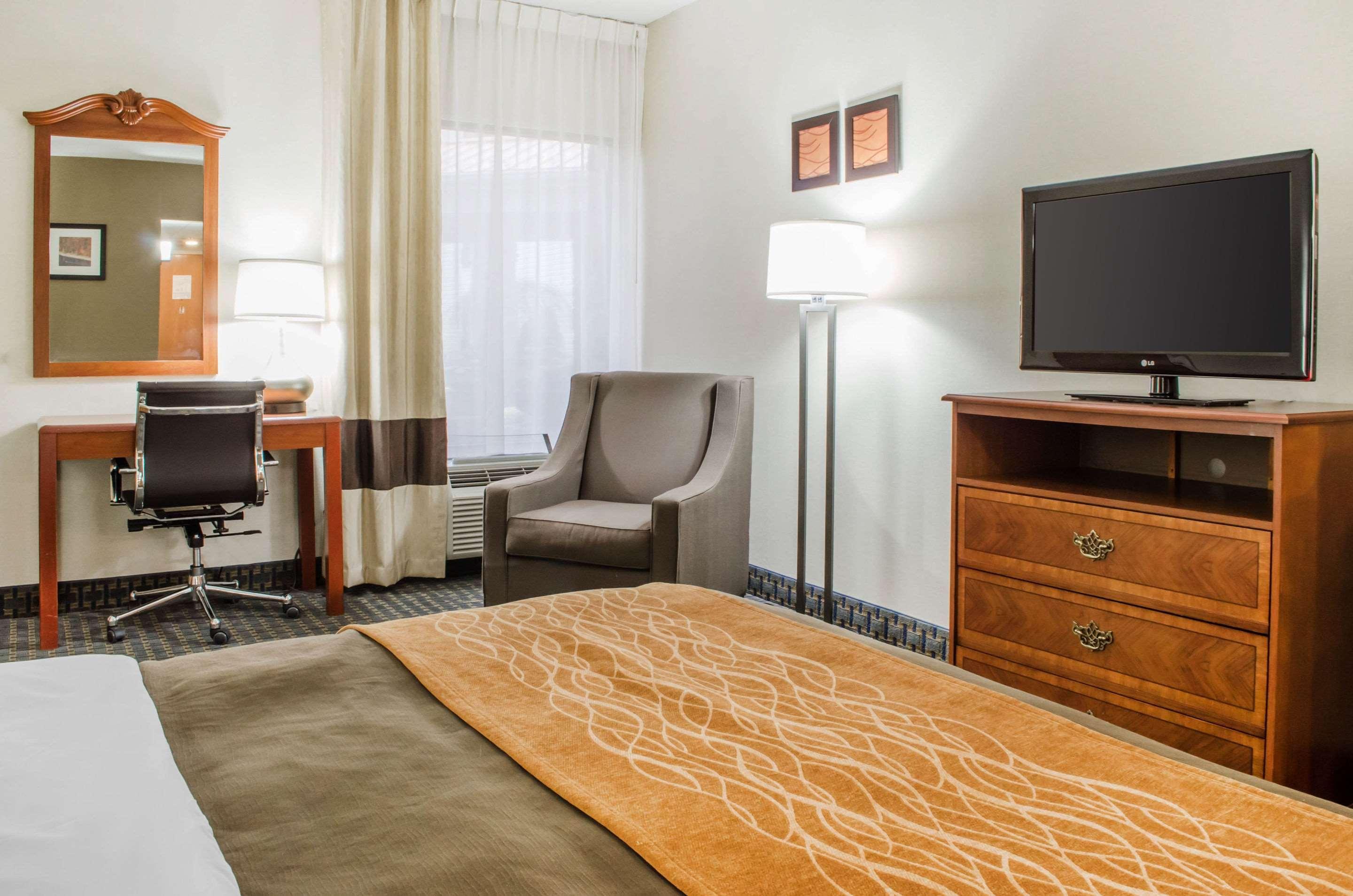 Comfort Inn West Hazleton Экстерьер фото