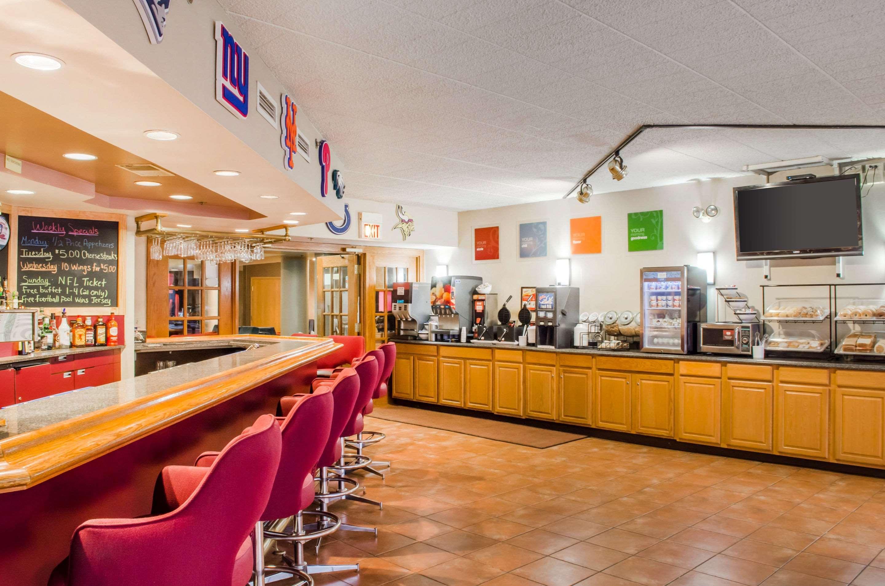 Comfort Inn West Hazleton Экстерьер фото