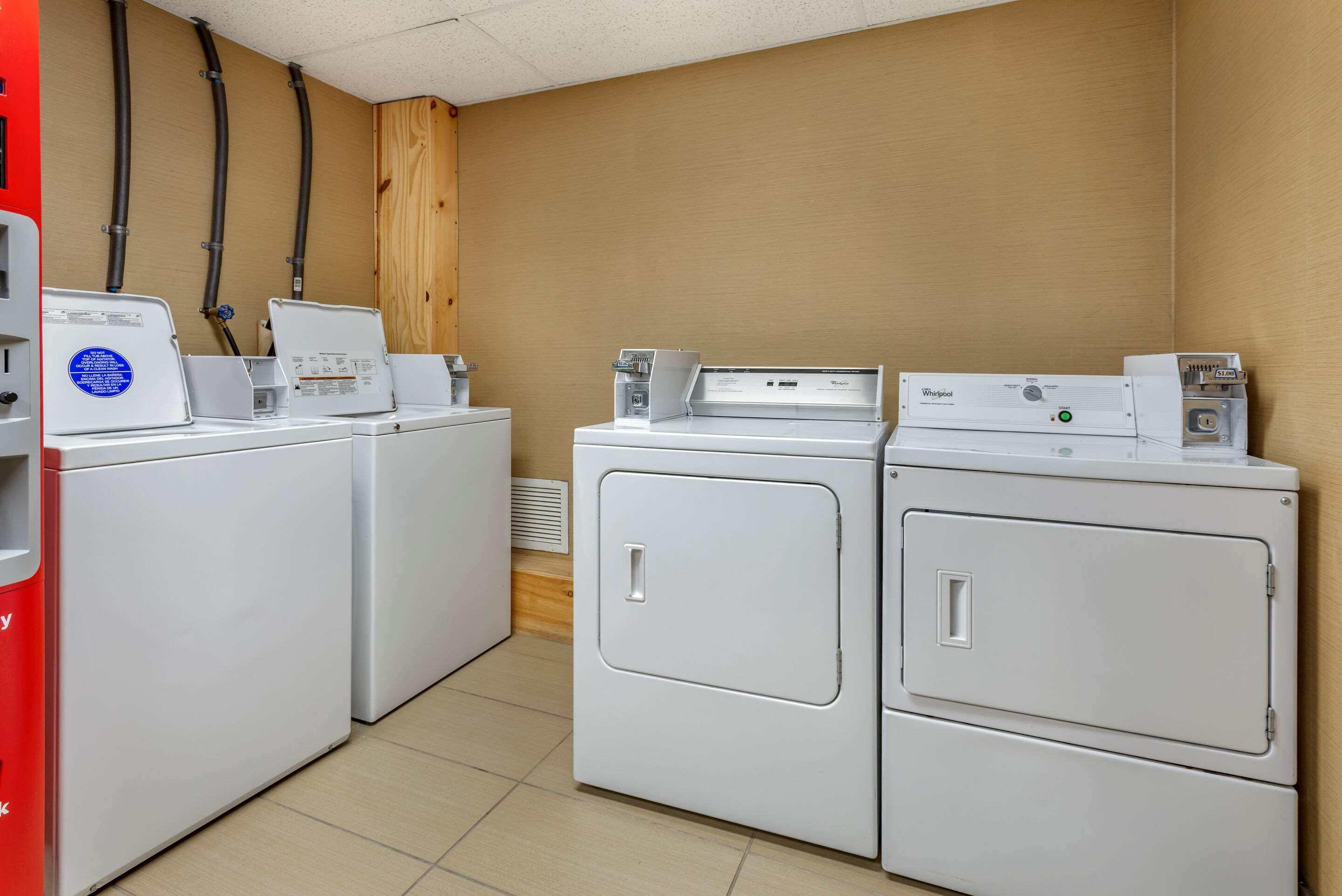 Comfort Inn West Hazleton Экстерьер фото